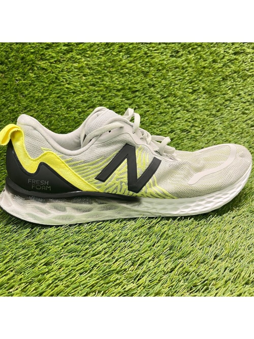New Balance Fresh Foam Tempo Mens Size 13 Gray Athletic Running Shoes Sneakers
